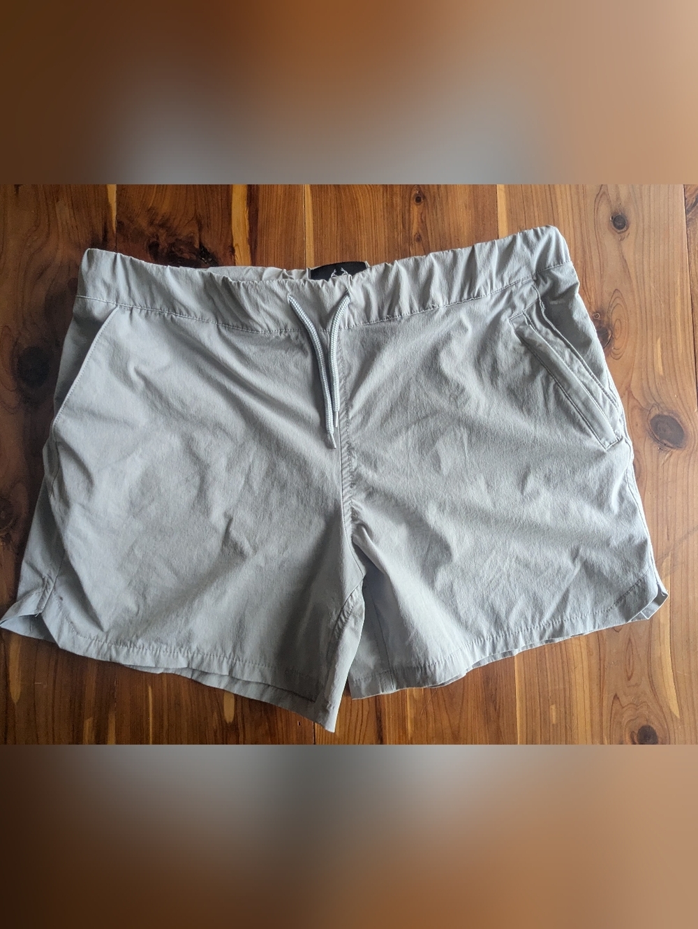 Realtree Women's Light Gray Athletic Shorts with Drawstring